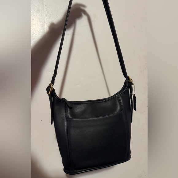 Vintage Coach Black Slim Duffle Leather Crossbody Bag Style 9816